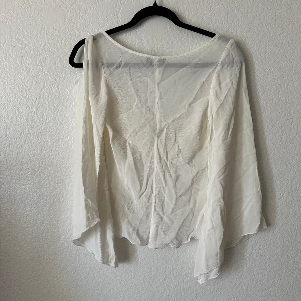 Y2K Bebe White Bell Sleeve Top Cold Shoulder Plunge Fairy Boho - Picture 5 of 7